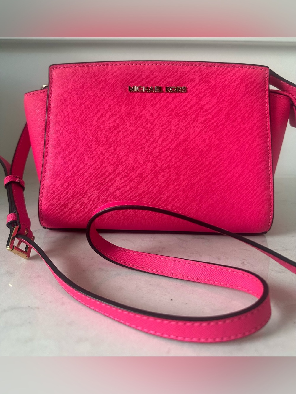 Michael Kors Selma Crossbody Leather Bag in Fushcia